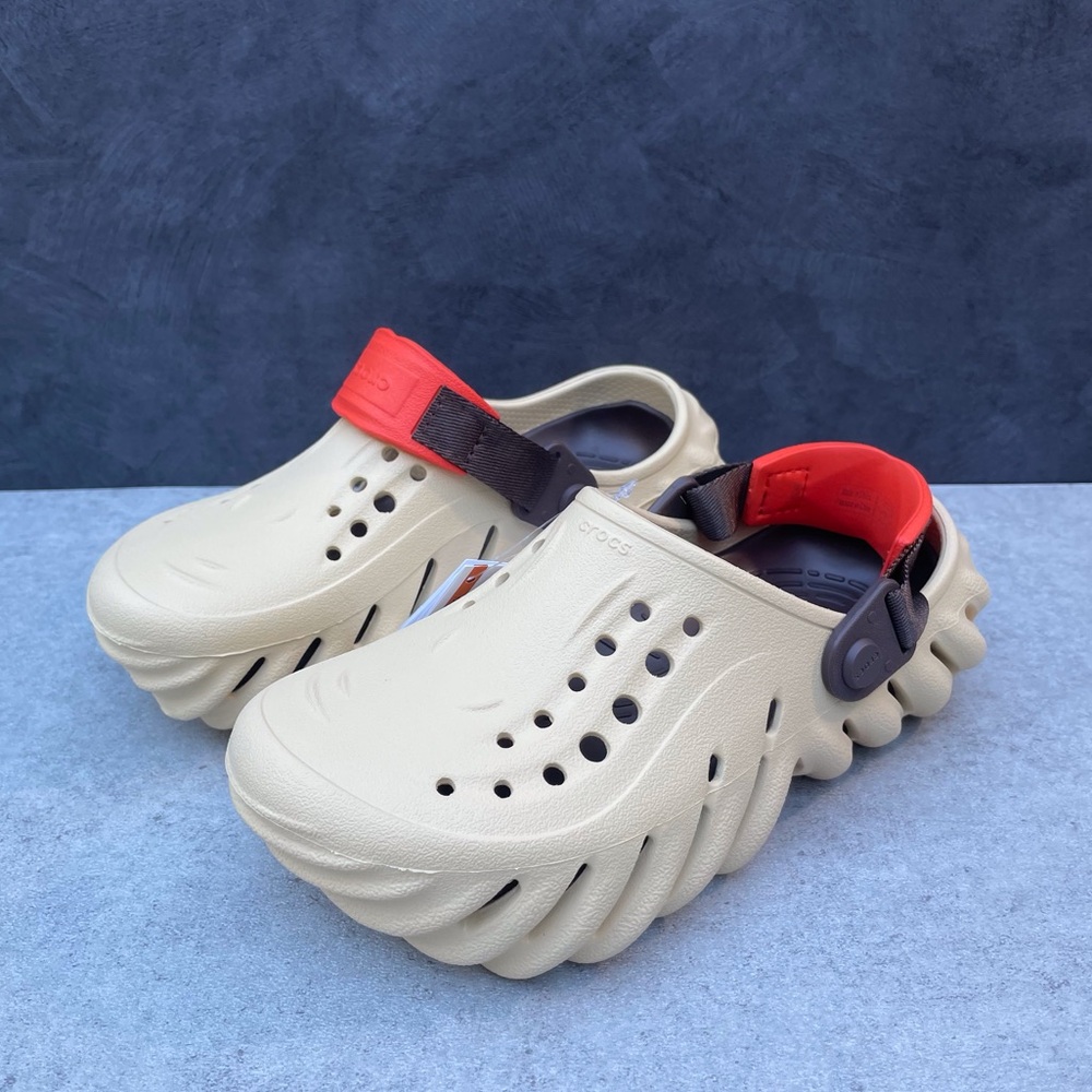 Crocs Echo Clog - Picture 7 of 15